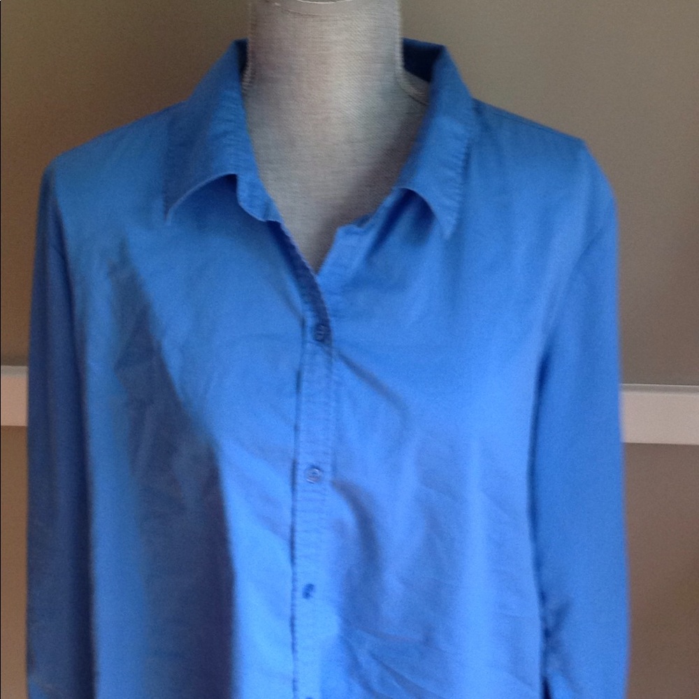 Light blue button down - Picture 2 of 5